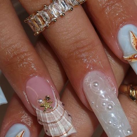 Seashell French Tip Nails, Shell Nail Art, 3d Flower Nails, French Tip Nails, Dope Nails, Nail Inspo, Nail Art, Nails