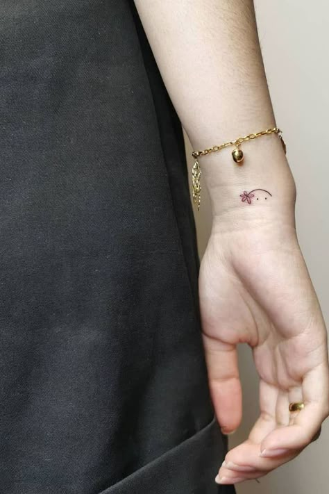 Minimal Tatoo, Writer Tattoo, Love Wrist Tattoo, Smiley Face Tattoo, Unique Wrist Tattoos, Wrist Tattoo Ideas, Bird Tattoo Wrist, Bookish Tattoos, Tiny Wrist Tattoos