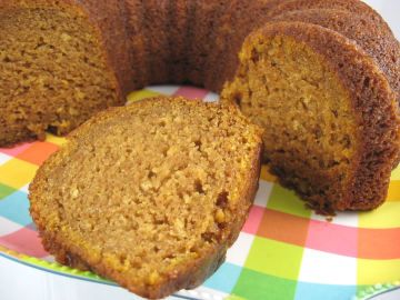 Gluten-Free Pumpkin-Applesauce Bundt Cake Applesauce Bundt Cake, Applesauce Bundt Cake Recipe, Pumpkin Applesauce, Gluten Free Thanksgiving Recipes, Pumpkin Bundt Cake, Pain Sans Gluten, Gluten Free Thanksgiving, Cake Muffins, Applesauce Cake