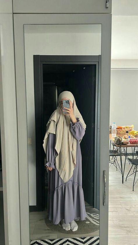 Khimar Style, Islamic Modest Fashion, Estilo Hijab, Stile Hijab, Modern Hijab Fashion, Modest Fashion Hijab, Muslim Outfits Casual, Hijabi Fashion Casual, Muslim Fashion Hijab