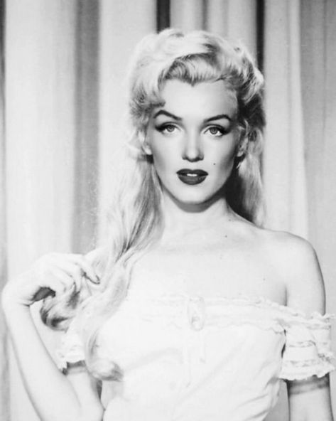 Marilyn Maxwell, River Of No Return, Hair Test, Celebrity Photography, Marilyn Monroe Photos, Norma Jean, Norma Jeane, Hair Shows, Movie Photo