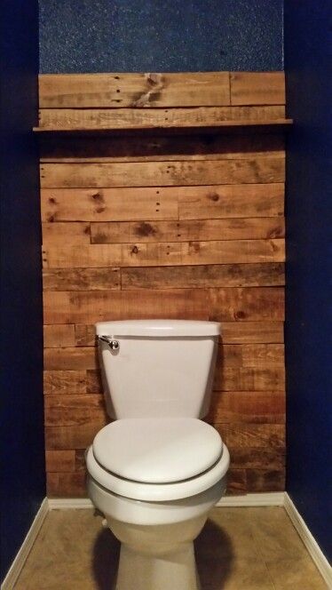 Pallet toilet Pallet Toilet, Birthday Decorations At Home, Pallet Project, Pallet Projects, Birthday Decorations, Birthday, Home Decor, Home Décor