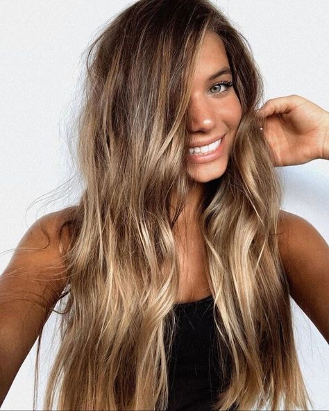 Bronde Hair, Balayage Blonde, Smink Inspiration, Brown Hair Balayage, Brown Blonde Hair, Hair Color Balayage, Hair Inspiration Color, Hair Inspo Color, Hair Envy