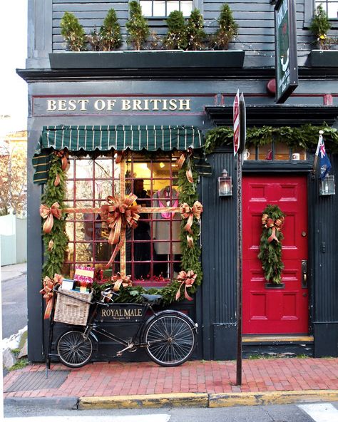 Without a doubt New England is insanely magical during the holidays. Check out these adorable spots! Christmas Store Displays, New England Christmas, England Homes, Building Front, Retail Inspiration, Candle Store, Shop Fronts, New England Style, England Style