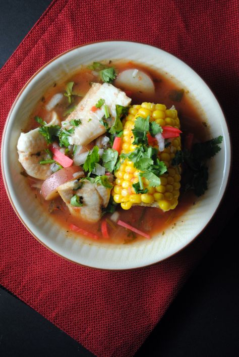 mexican fish stew nommmmmmss!! Mexican Fish Soup, Mexican Fish, Mexican Soups, Latin Dishes, Lenten Recipes, Lent Recipes, Pickled Radishes, Fish Stew, Fish Salad