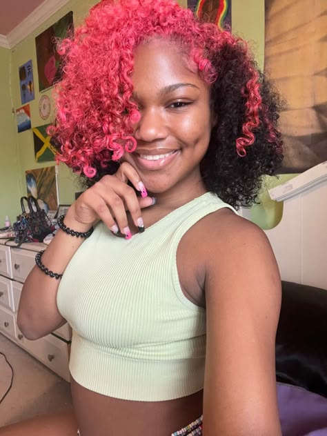 pink curly hair Curly Hair Dye Ideas Pink, Pink Curly Hair Black Women, Hot Pink Curly Hair, Pink Afro Hair, Pink Natural Hair, Neapolitan Hair, Curly Pink Hair, Pink Curly Hair, Pink Afro