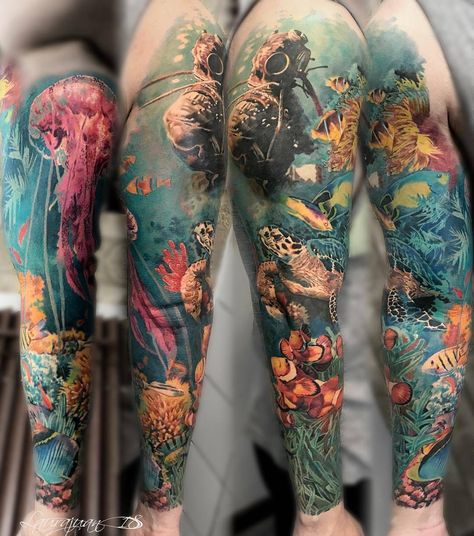 Ocean Tattoos Ideas, Tropisches Tattoo, Sea Tattoo Sleeve, Ocean Theme Tattoos, Ocean Sleeve Tattoos, Underwater Tattoo, Ocean Sleeve, Colorful Tattoo, Sea Tattoo