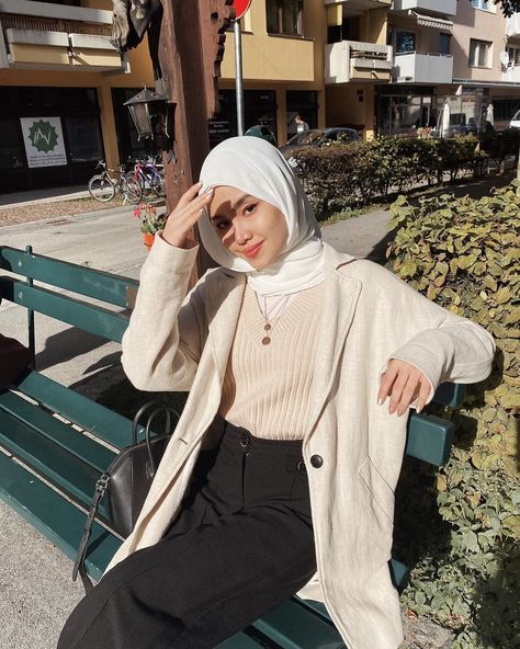 Aesthetic Hijab Outfit, Korean Style Hijab, Outfit Ideas Hijab, Aesthetic Hijab, Outfit Korean Style, Hijabi Outfit, Street Hijab Fashion, Outfit Korean, Hijab Outfits