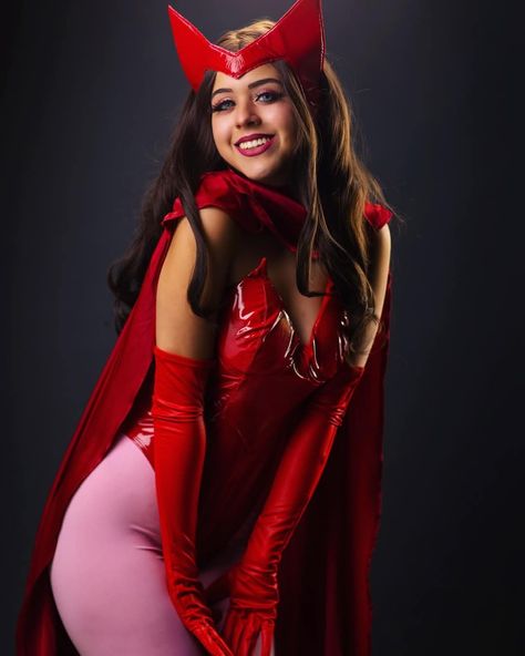 Scarlet Witch Cosplay, Witch Cosplay, Scarlet Witch, Scarlet, Jay, Witch, Wonder Woman, Dress Up, Halloween