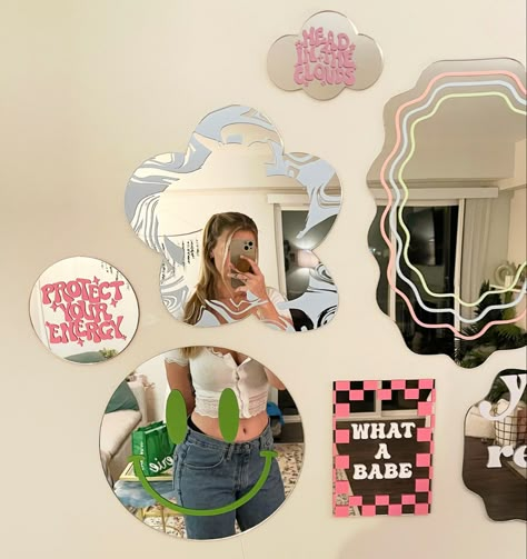 Design Mirror Diy, Paint On Mirror Aesthetic, Funky Mirror Wall, Retro Wall Mirror, Mirror Words Art, School Mirror Decorating Ideas, Selfie Room Ideas Salon, Cute Mirror Designs, Paint Mirror Ideas