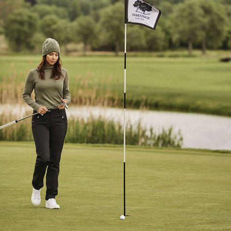 Stay tuned for our Black Friday discounts! Shop our brand new Daily Sports range to stay cosy on the course this winter. #golfclothes #lovegolfclothes #golfing Autumn Golf Outfit, Golf Range Outfit, Women’s Winter Golf Outfit, Top Golf Outfit Winter, Womens Golf Outfit Cold Weather, Golf Outfits Women Winter, Winter Golf Outfit Womens, Winter Golf Outfit, Golf Fits