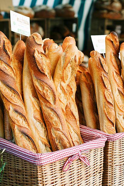 Paris Patisserie, Bread Display, Bakery Branding, French Baguette, Food Basket, Market Stall, French Market, Food Places, Crusty Bread