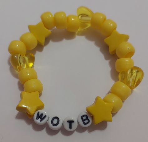 A wheels on the bus inspired bracelet from the album k-12 by Melanie Martinez for trade at the trilogy tour !   Tags: #melaniemartinez #trilogytour #bracelets #handmade #portals #k12 #crybaby #extraclutterep #afterschoolep #aftershcool #extraclutter #dollhouseep #dollhouse #concert #melanie #mel #fairy #faerie #lyrics #songs #music #fairycore #necklace #ocean #sea #necklace #seaturtle #turtle #pink #blue #starfish #dolphin #necklacr Melanie Bracelet Ideas, K-12 Bracelet, Melanie Martinez Portal Bracelet, Melanie Martinez Themed Bracelets, Melanie Martinez Bracelet, Melanie Martinez Trilogy Tour Bracelets, Melanie Martinez Drawings, Friendship Symbols, Wheels On The Bus