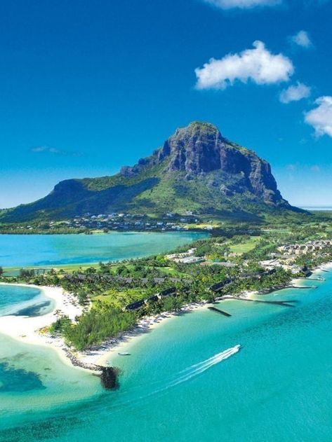 Island Wallpaper, Mauritius Island, Vacation Places, Best Places To Visit, Beautiful Places To Travel, Beautiful Places To Visit, Travel Inspo, Vacation Destinations, Mauritius