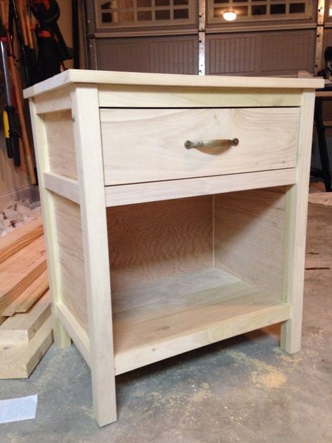 Nightstand Plans, Wood Furniture Plans, Diy Nightstand, Прикроватные Тумбочки, Diy Furniture Bedroom, Woodworking Plans Diy, Diy Holz, Night Stands, Woodworking Furniture