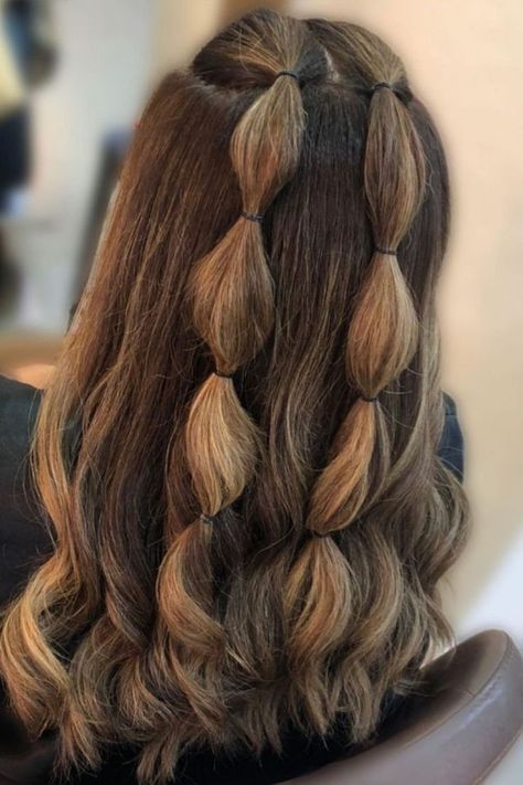 Bubble Braids Trendy Simple Hairstyles, Usa Day Hairstyles, Cute Hairstyles With Braid, Two Piece Braid Hairstyles, Brown Hairstyles For School, Back To School Hairstyles For 8th Grade, Cute First Day Of School Hairstyles 5th Grade, Cute Picture Day Hairstyles For Short Hair, Hairstyles For A Side Part