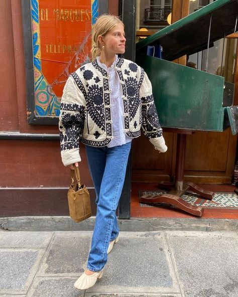 Alice Pilate on Instagram: "10 winter coats season 🤎" Sweden Outfit Winter, Flower Jacket Outfit, Fall Wardrobe 2023, Embroidered Jacket Outfit, September 28, Current Styles, Estilo Boho, Mode Vintage, Mode Inspiration