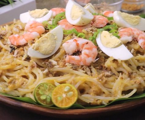 Pancit Luglug, Shrimp Gravy, Thick Noodles, Kawaling Pinoy, Yummy Noodles, Filipino Snacks, Pinoy Recipe, Flavorful Shrimp, Midday Snack