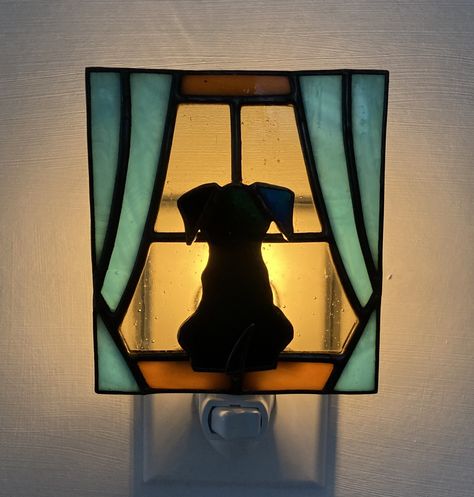 Stainglass Night Lights, Stained Glass Night Lights Diy, Thanksgiving Stained Glass Ideas, Stained Glass Night Lights Patterns, Glass Night Lights, Stained Glass Night Lights, Tiffany Style Table Lamps, Stained Glass Lamps, Dog Silhouette