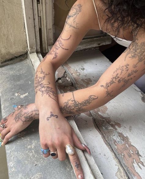 Aesthetic Half Sleeve Tattoos, Big Dainty Tattoos, Coverup Ideas Tattoo, Ethereal Sleeve Tattoo, Ethereal Hand Tattoo, Cybersigilism Tattoo Women, Delicate Tattoo Sleeve, Cute Tattoo Sleeve, Whimsy Tattoo