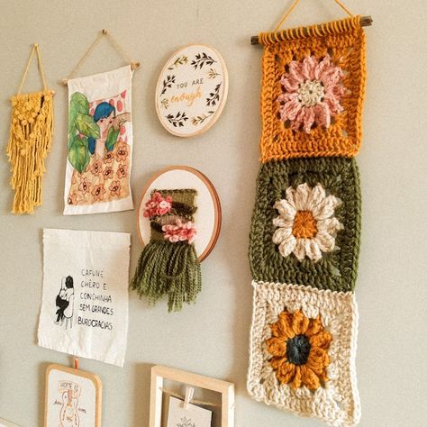 Free Crochet Patterns, Wall Hangings, The Wall, Free Crochet, Crochet Patterns, Crochet, Flowers, Wall, Pattern