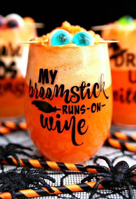 Halloween Wine Glasses with Free SVG Cut Files - Kara Creates Spiked Halloween Punch, Punch Recipes For Kids, Mango Vodka, Halloween Wine Glasses, Halloween Punch Recipes, Wine Glass Sayings, Halloween Punch, Slime Diy, Decorated Wine Glasses