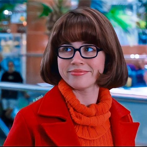 Velma Scooby Doo Movie, Velma Live Action, Vera Scooby Doo, Vilma Scooby Doo, Scooby Doo Live Action, Velma From Scooby Doo, Scooby Doo Velma, Velma Cosplay, Linda Cardellini