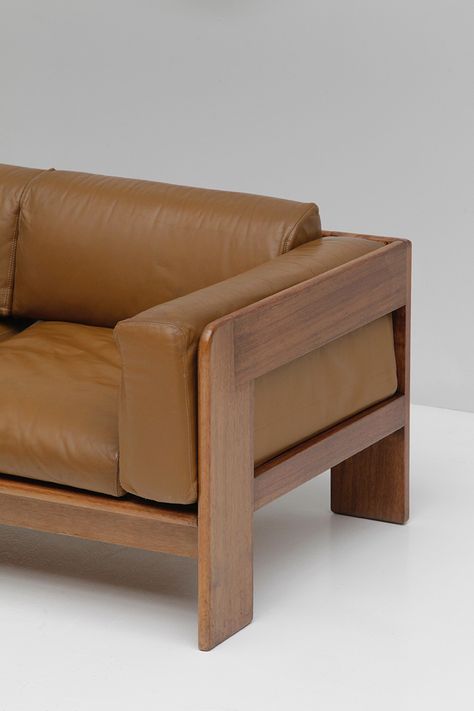 Wood And Leather Sofa, Sofa Wooden Frame, Rustic Lounge Chair, Furniture 70s, Modern Wood Sofa, Wood Frame Sofa, Cognac Leather Sofa, Wooden Frame Sofa, Unique Sofa