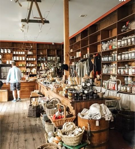 Boho Grocery Store, General Store Ideas Small Towns Interior, Country Store Aesthetic, Charcuterie Store Design, Cozy Store Interior, Merchantile Ideas, General Store Aesthetic, Local Market Design, General Store Ideas