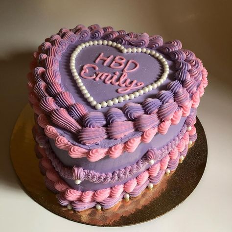 Heart Shape Cake Designs, Fake Cake Ideas, Dreamy Cake, Pink Purple Aesthetic, Fairy Garden Cake, Heart Shape Cake, Bday Vibes, Bday Cake Ideas, Garden Cake