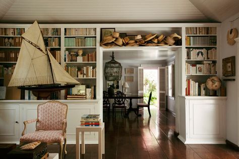 Design Library: India Hicks Island Style - greige design India Hicks Island Style, India Hicks Style, Victorian Greenhouse, San Francisco Interiors, Greige Design, British Colonial Decor, David Hicks, India Hicks, British Colonial Style