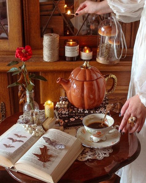 Cottagecore Autumn, Autumn Cottagecore, Autumn Cottage, Desk Aesthetic, Aesthetic Desk, Seasons Activities, Fall Mood Board, Autumn Tea, Fall Bucket List