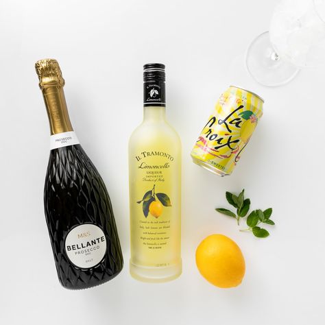 Lemon Spritzer Recipe (Limoncello Spritz Cocktail) Lemon Cello Prosecco Spritzer, Lemon Chello Sprits, Lemon Cello Spritzer, Limoncello Spritzer With Prosecco, Lemoncello Spritzers Recipe, Lemoncello Recipes, Limoncello Gift, Limoncello Glasses, Drink Gift Basket