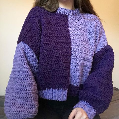 Olivia Made on Instagram: “Two Toned Purple Sweater 💜” Crochet Sweater Design, Diy Vetement, Crochet Fashion Patterns, Sweater Crochet Pattern, Purple Sweater, Diy Crochet Projects, Crochet Inspo, Sweater Design, Knit Fashion