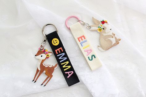 Personalized Name Tag, Bag Tag, Colorful Personalized Embroidery Name Tag, Key Chain, Teacher Gift, Custom Key Ring, Personalized Gift - Etsy Thailand Diy Name Tags, Baby Embroidery, Personalized Embroidery, Etsy Personalized Gifts, Bag Tag, Style Expert, Name Tags, Name Tag, Bag Tags