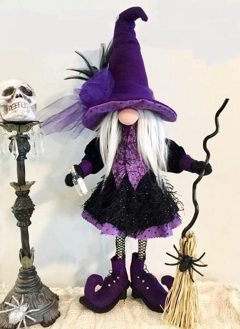 Halloween Witch Dolls, Fairy Art Dolls, Adornos Halloween, Gnomes Diy, Halloween Crafts Decorations, Fairy Crafts, Witch Doll, Fall Halloween Crafts, Summer Decorating Ideas