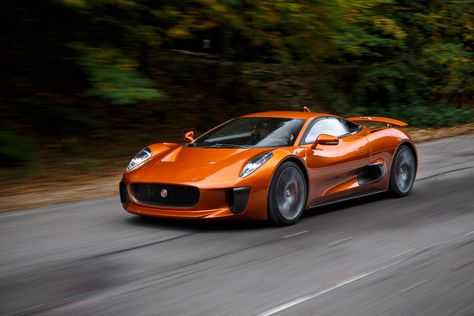 Jaguar C-X75 Gallery. #supercars #hypercars #conceptcars #jaguar #jaguarCX75 Aston Martin Db10, Jaguar Auto, Jaguar Sport, Luxe Auto's, Aston Martin Rapide, Electric Sports Car, New Jaguar, Jaguar (cars), Porsche 918 Spyder