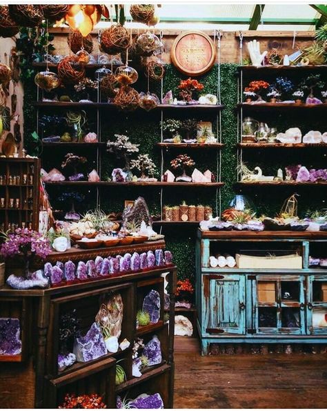 Apothecary Shoppe, Witch Store, Metaphysical Store, Crystals Store, Witch Shop, Metaphysical Shop, Store Interiors, Booth Display, Buy Crystals