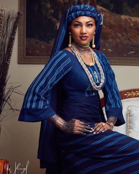 Gorgeous Fulani bride Zahra. Congrats on your marriage! #fulanibride #nigerianweddings #munaluchibride // #Repost @miss_zbuhari  I respect tradition it is what makes us unique.. For my kamu I insisted on wearing the rich blue traditional Fulani fabric that was worn by generations before us and @hudayya delivered! MUA @mamzabeauty.. @bighstudios . I am proudly #fulani #fulanibride #zahmed2016 #Alhamdulillah Hausa Bride, Native Outfits, African Traditional Wedding Dress, African Bride, Traditional Wedding Attire, African Traditional Wedding, Blue Gown, African Clothing Styles, Africa Fashion