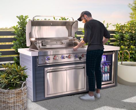 Steel Outdoor Kitchen, Outdoor Kitchen Kits, Stainless Steel Art, Grill Island, Free Kitchen Design, Artificial Wood, Outdoor Kitchen Island, Stainless Steel Grill, Integrated Fridge