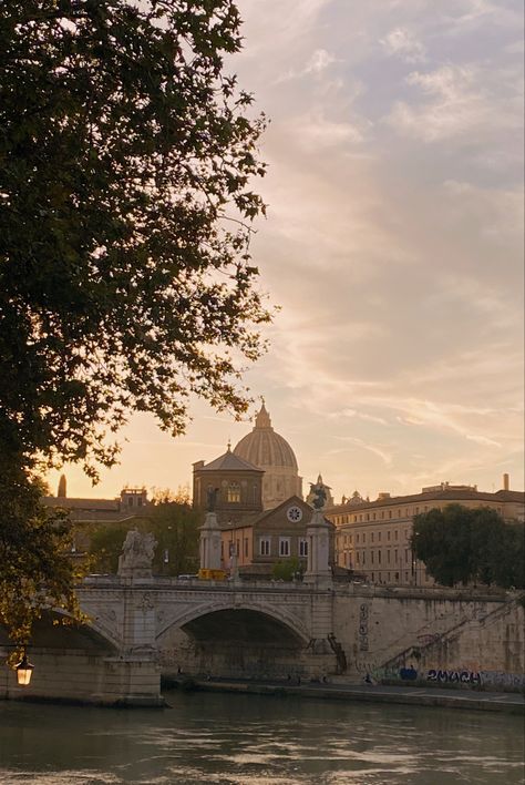 Castle Aesthetic, Vatican City, Rome Italy, Taj Mahal, Rome, Louvre, Castle, Italy, Collage