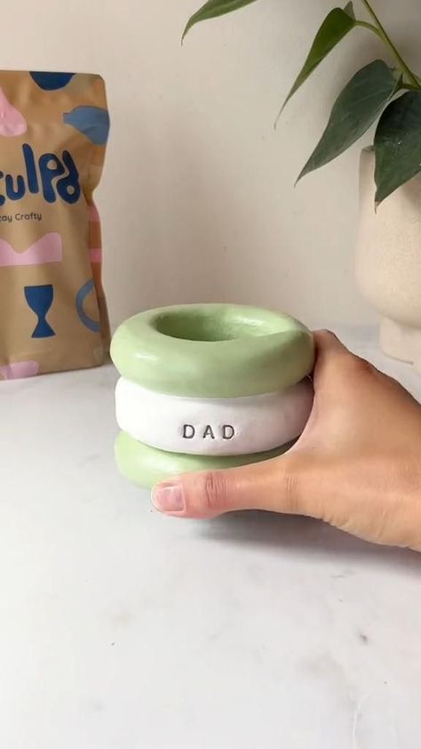 Father's Day Items, Father's Day Items for Him, Dad Items, Father's Day Concepts, DIY Father's Day Reward- #dad #Day #DIY #Fathers #Gift #Gifts #Ideas Check more at https://howcandothis.com/diyideas/fathers-day-items-fathers-day-items-for-him-dad-items-fathers-day-concepts-diy-fathers-day-reward/ Crayola Air Dry Clay, Bulk Craft Supplies, Supplies For School, Clay For Kids, Easy Clay Sculptures, Clay Pen, Clay Dough, Clay Crafts For Kids, Father's Day Craft