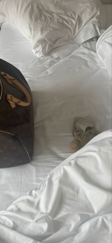 Luis vuitton; white sheets; teddy bear; aesthetic; morning; cuddle; weekend; travel; trip Weekend Trip Aesthetic, Luis Vuitton Speedy, Teddy Bear Aesthetic, Bear Aesthetic, Trip Aesthetic, Aesthetic Morning, Speedy Bag, Weekend Travel, White Sheets