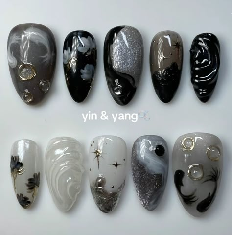 Yin Yang Nails, Witchy Nails, Punk Nails, Gothic Nails, Korean Nails, Grunge Nails, Pretty Gel Nails, Party Nails, Nail Art Inspo