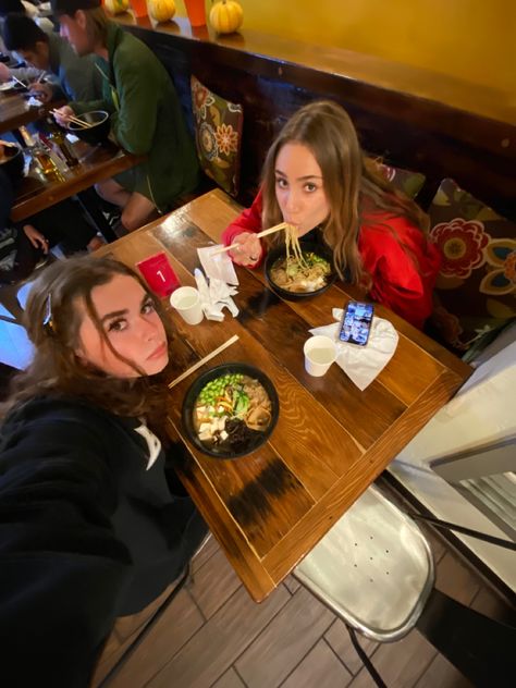 Eating At Table Reference, People Eating Food Photography, People Eating Aesthetic, People Eating Together, Eating Poses, Eating Ramen Reference, Eating At Restaurant, Best Friend Restaurant Pics, Person Eating Ramen