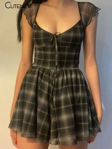 Alternative Mini Dress, Mini Dress Outfits Casual, Alternative Fits, Bodycon Dress Pattern, Club Fashion, Summer Story, Thrift Inspo, Fall Fit, Aesthetic Winter