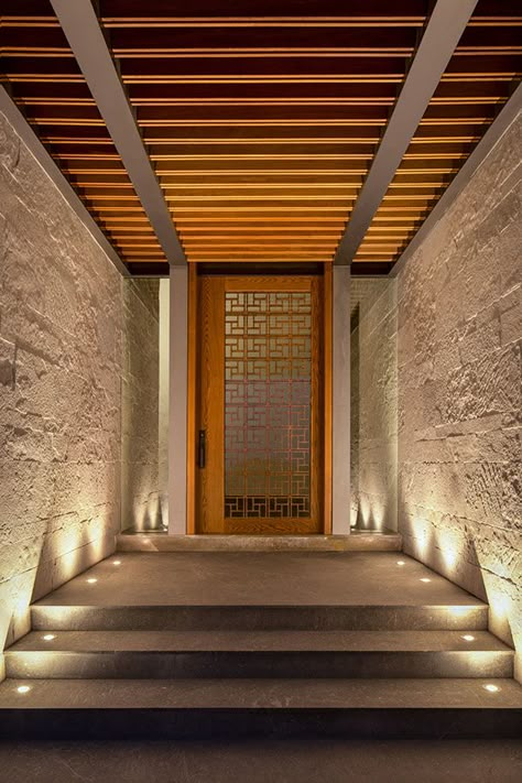 Pozas I on Behance Chalet Modern, Main Entrance Door Design, Main Entrance Door, Building A Porch, Modern Entrance, Entrance Door Design, Casas Coloniales, Door Design Modern, Foyer Design