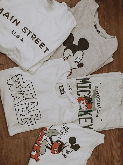 Universal Outfits, Chateau Disney, Disney Park Outfit, Disney Attire, Disney Trip Outfits, Disney Fits, Disney T Shirts, Disney College Program, Cute Disney Outfits