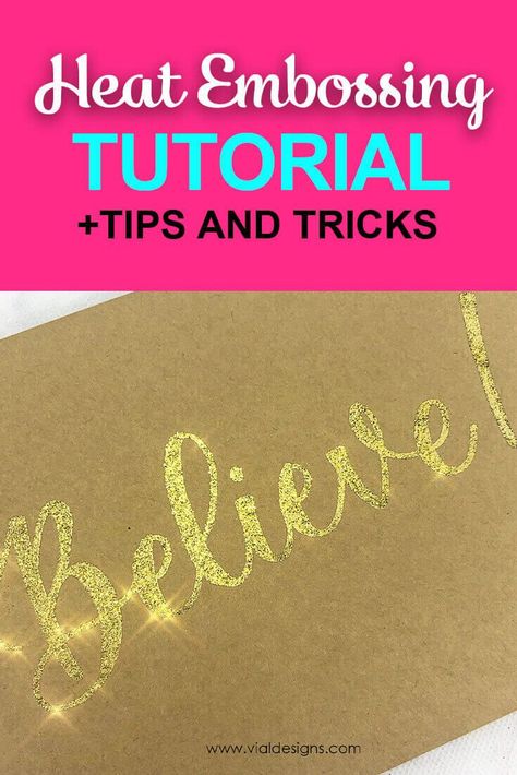 Learn how to use heat embossing to make beautiful craft and DIY lettering projects | Heat Embossing techniques | Heat embossing ideas | Tutorial to get a perfect Heat Embossing for Bullet Journal, Lettering, Cards and more #vialdesigns #heatembossing Tombow Lettering, Bullet Journal Lettering, Embossed Christmas Cards, Diy Lettering, Stamping Techniques Card Tutorials, Lettering Projects, Embossing Pen, Hand Lettering For Beginners, Hand Lettering Worksheet