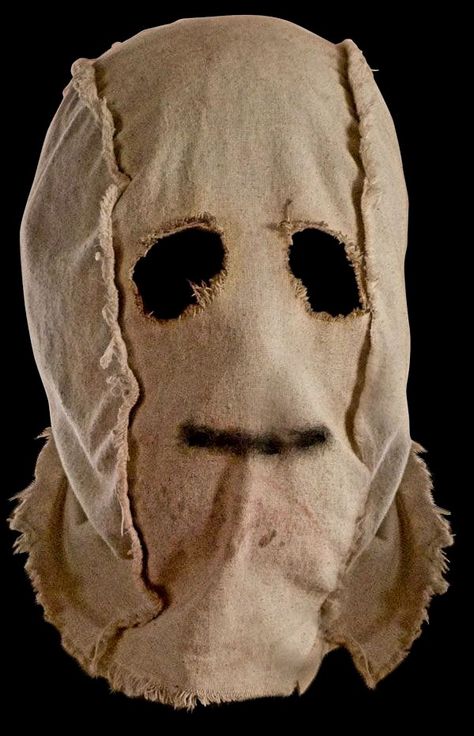 Horror Movie Halloween Costumes, Scarecrow Mask, The Strangers, Movie Halloween Costumes, Classic Halloween Costumes, Cat Halloween Costume, Scary Halloween Costumes, Best Horrors, Mens Halloween Costumes